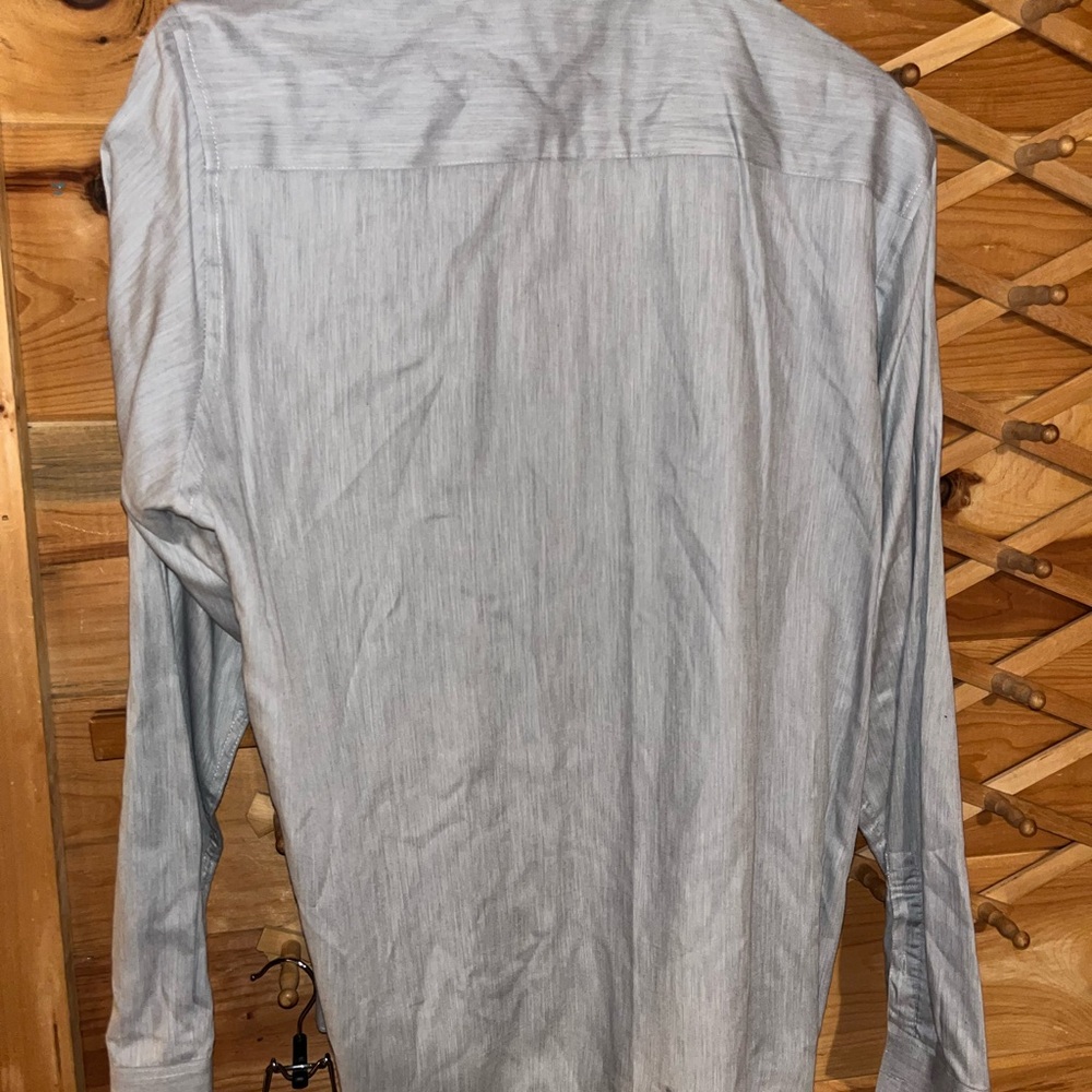 Gray Lightweight Shirt Jacket With Collared Design - image 3